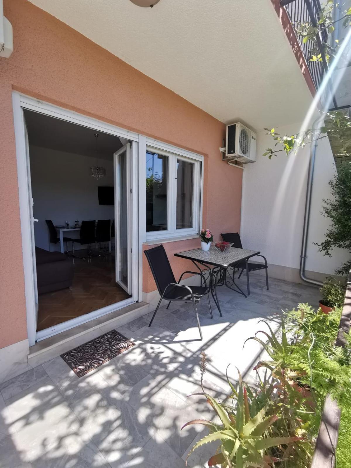 Apartments Mila Kastela Ruang foto