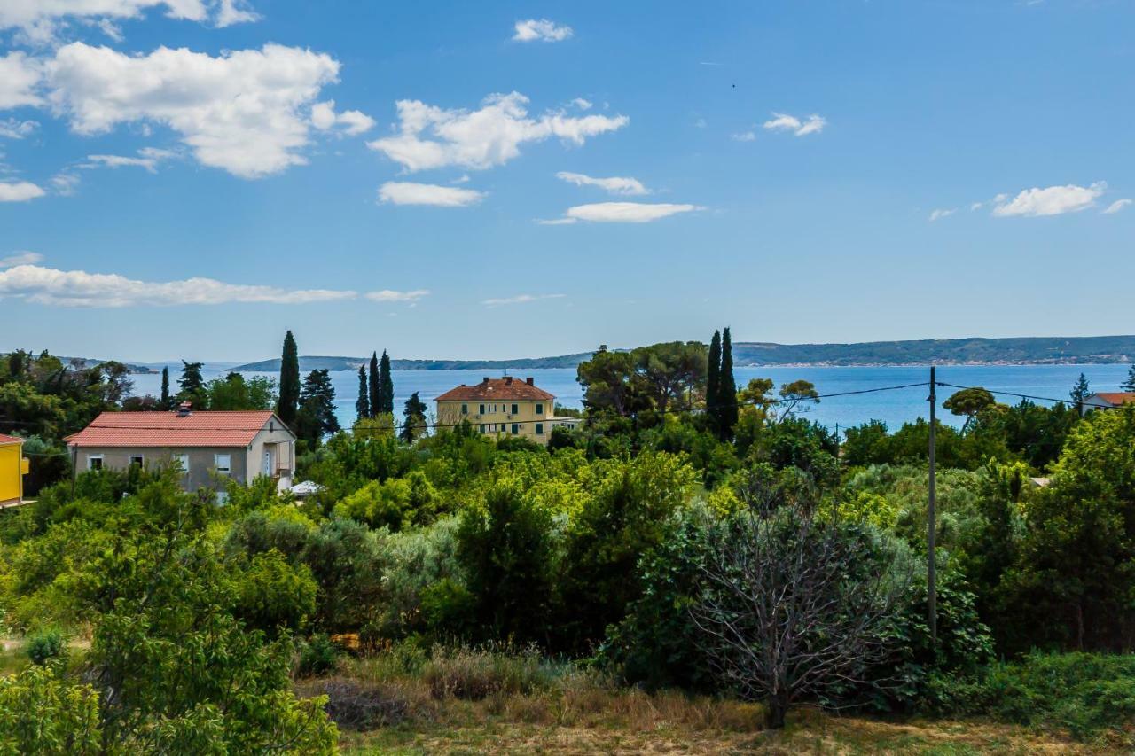 Apartments Mila Kastela Bagian luar foto