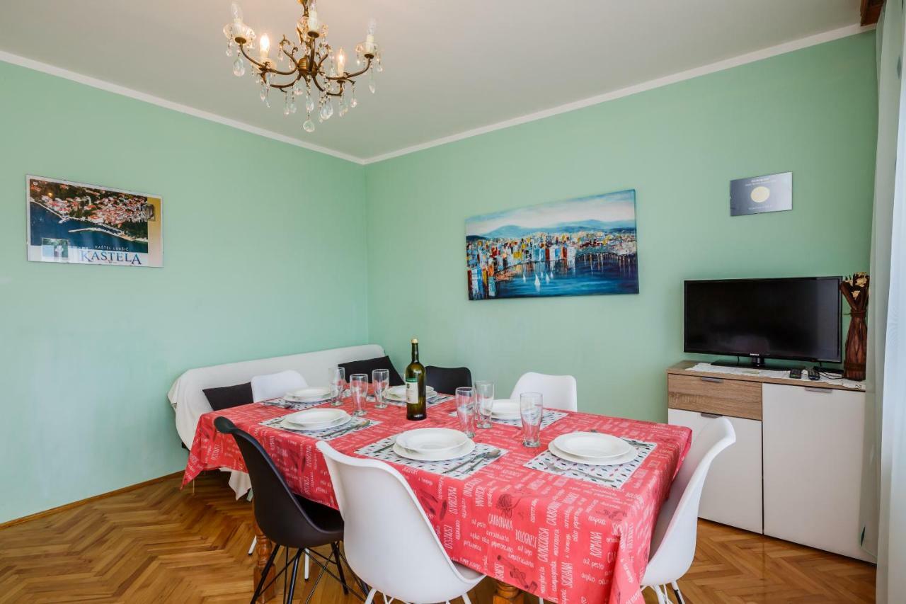 Apartments Mila Kastela Bagian luar foto